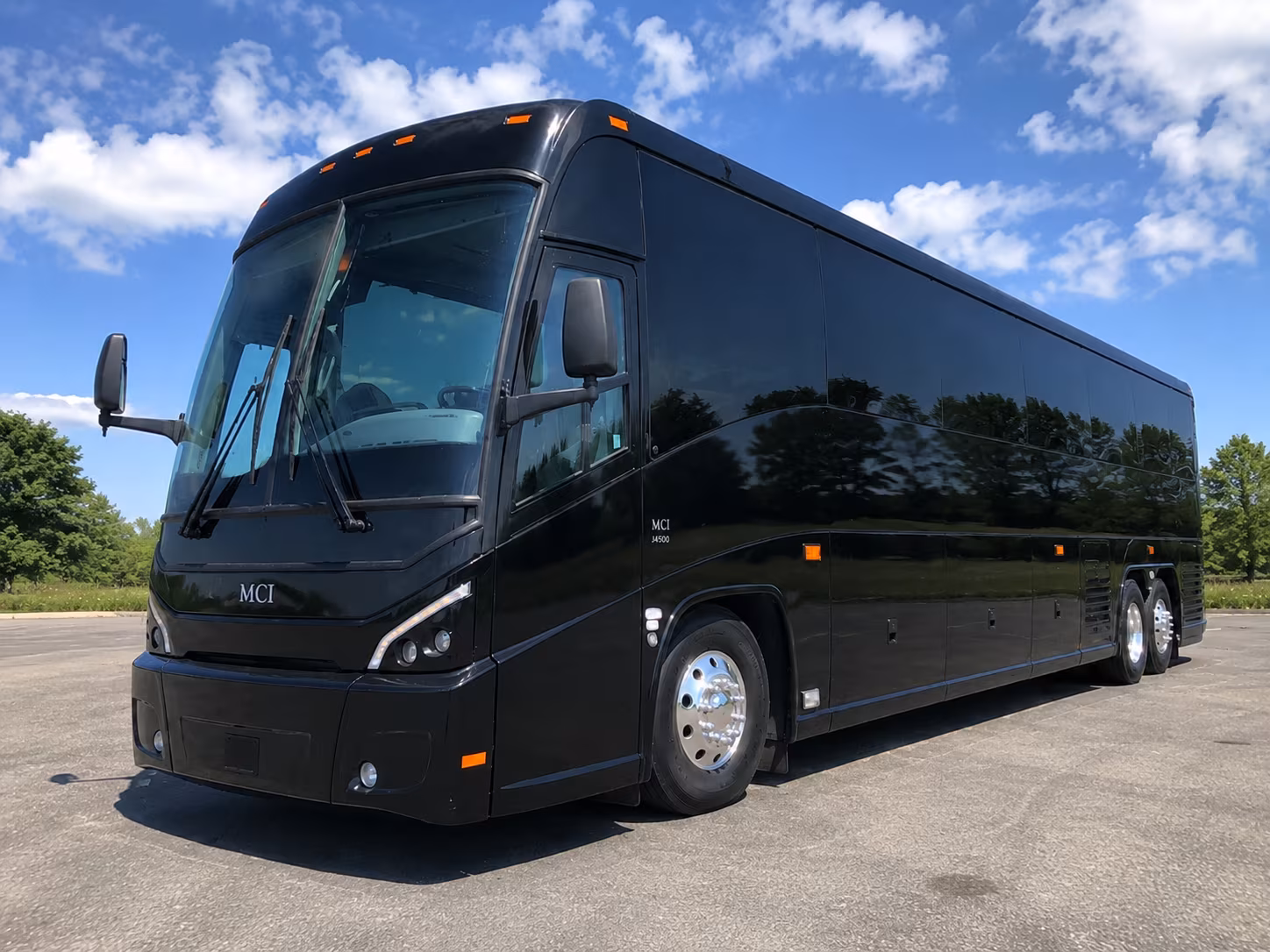 wedding buses for ceremonies at the wigwam resort in litchfield park